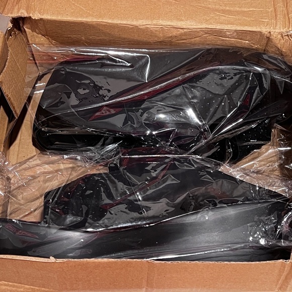 NWOT - Black Patent Leather Mule Sandals with Black Rhinestone Accents - Picture 8 of 8